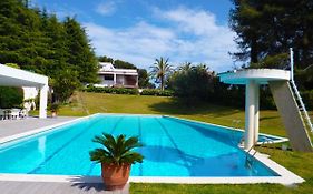 Casa Vila Reyes